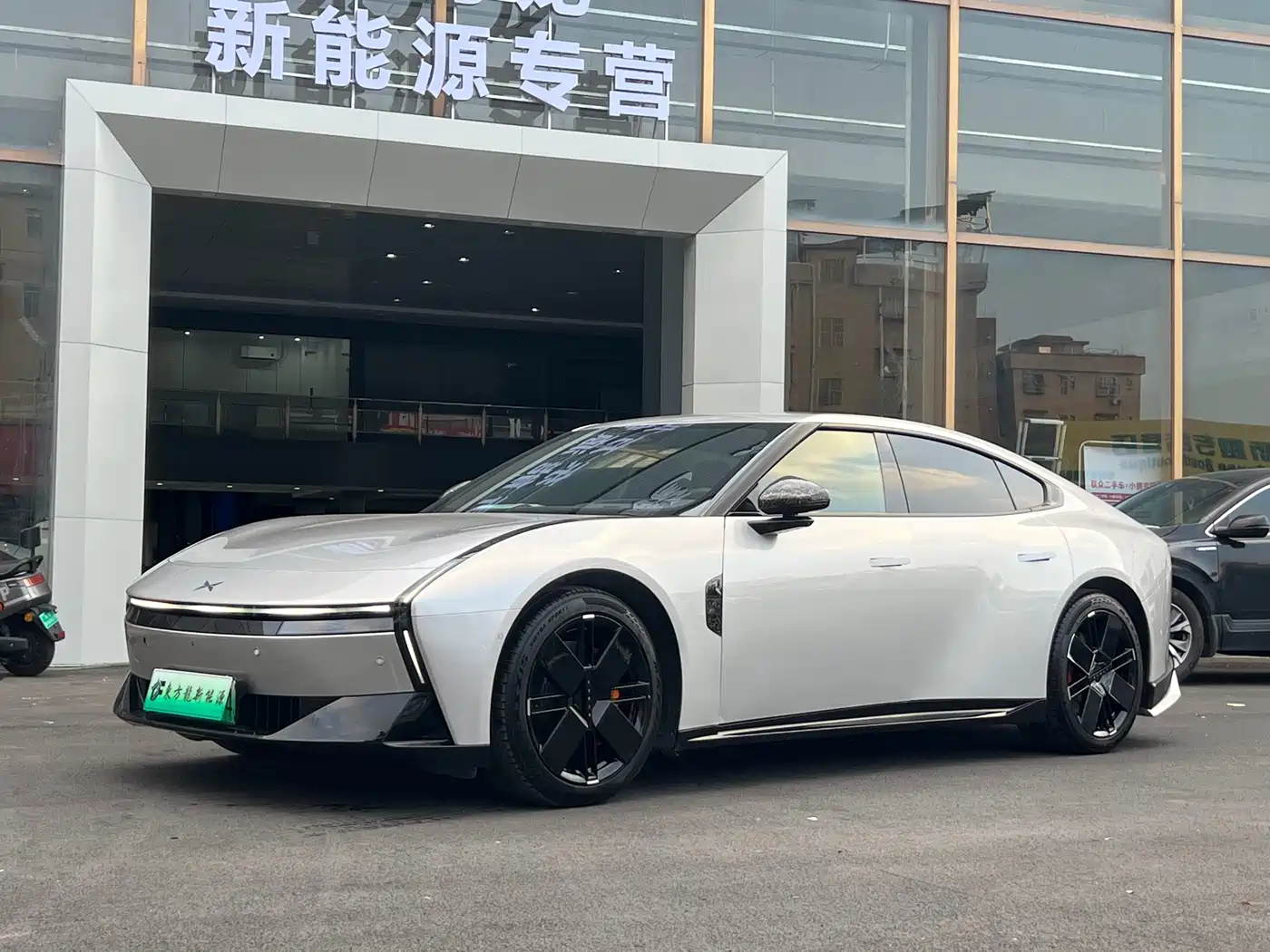 XPeng P7 2025 702km Long Range Edition