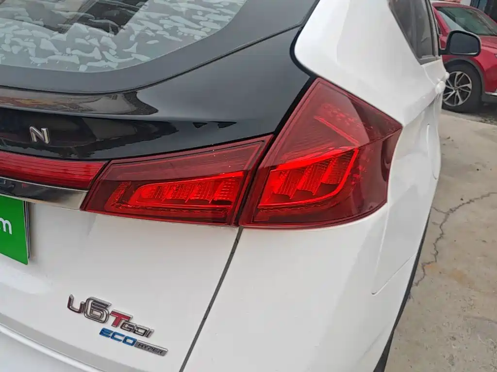 Luxgen U6 SUV 2019 2017 Facelift 1.6T Innovation
