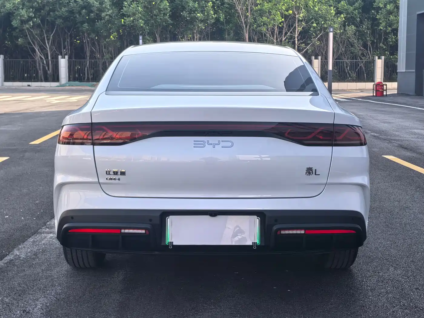 BYD Qin L 2026 DM-i 128KM Progressive фото 8