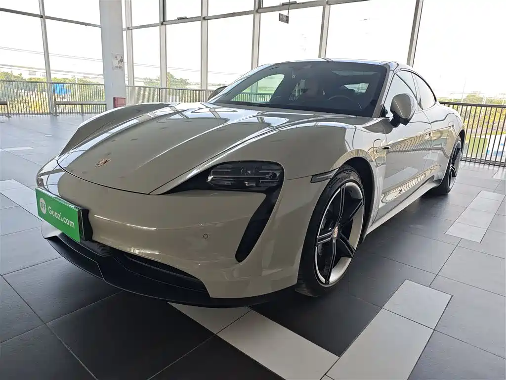 Porsche Taycan 2020 Taycan