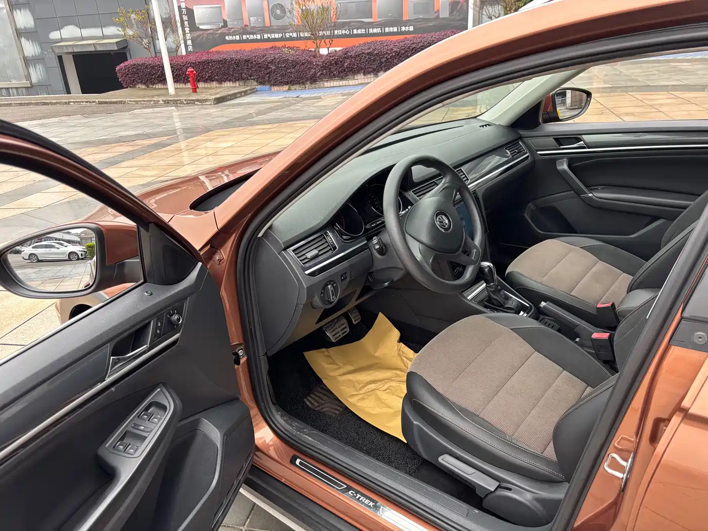 Volkswagen C-TREK 2017 1.6L Automatic Comfort фото 5