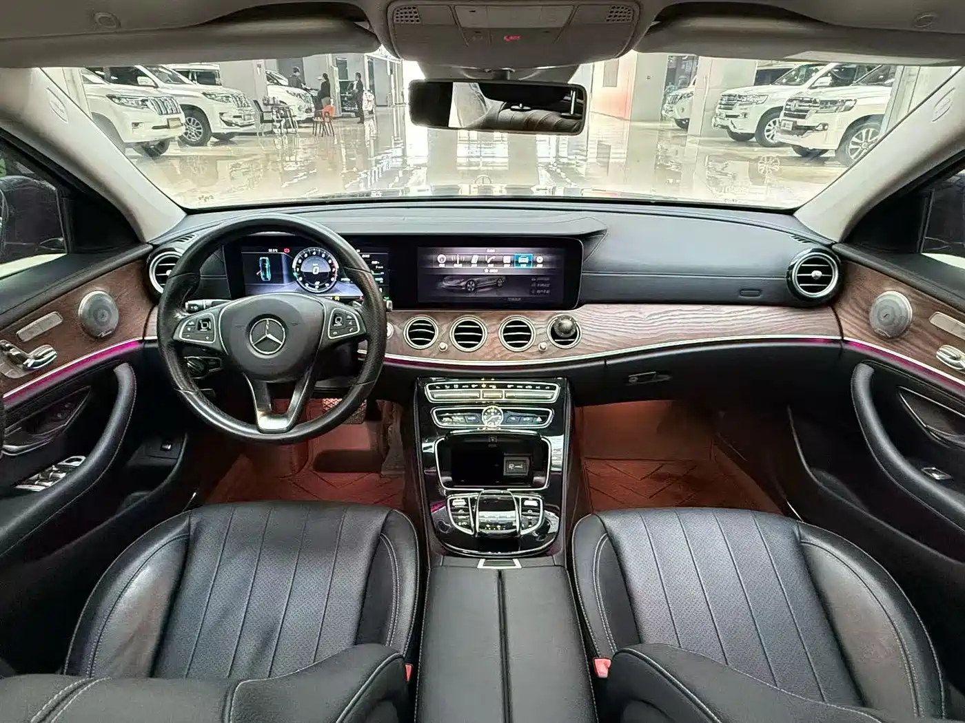 Mercedes-Benz E-Class 2016 E 300 L Luxury фото 4