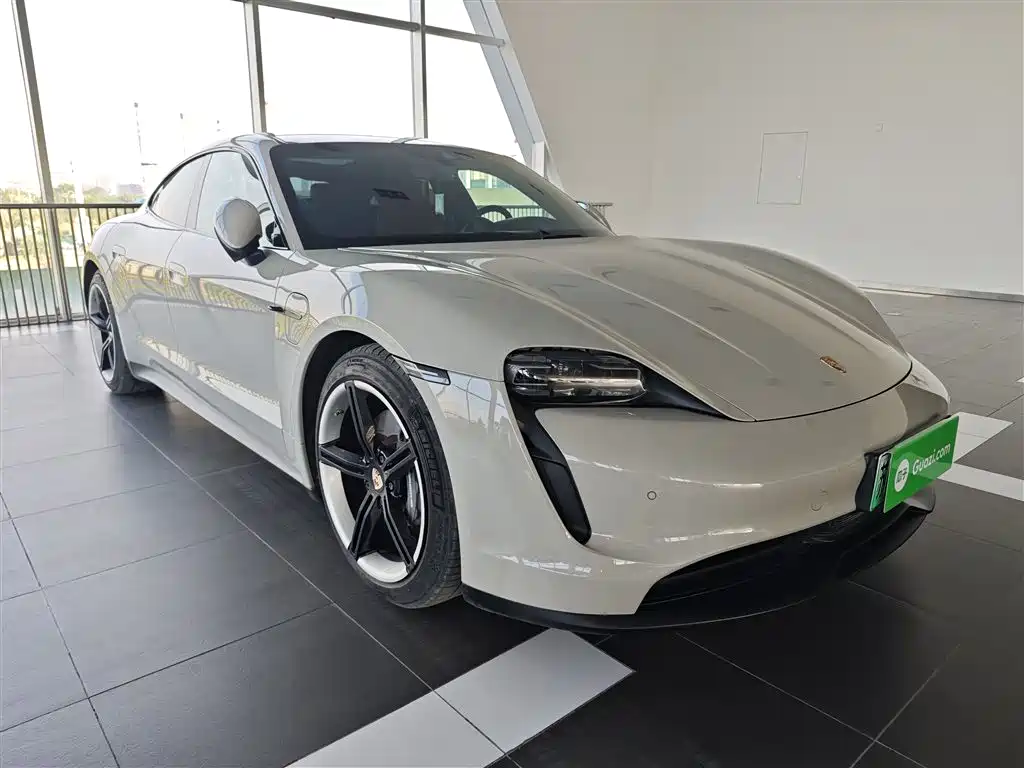Porsche Taycan 2020 Taycan фото 4