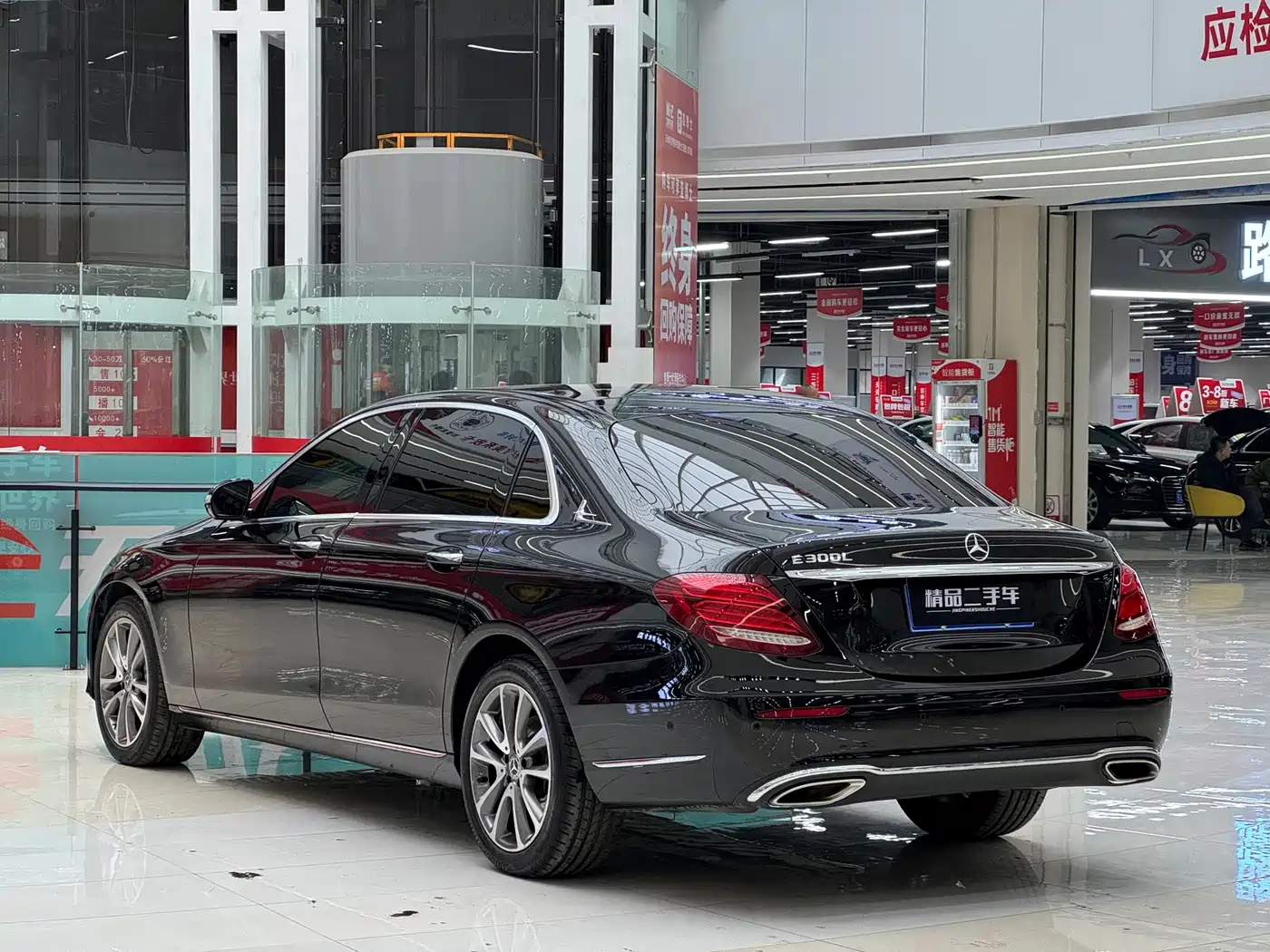 Mercedes-Benz E-Class 2016 E 300 L Luxury фото 9