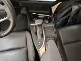 Photo 14 - Lexus UX