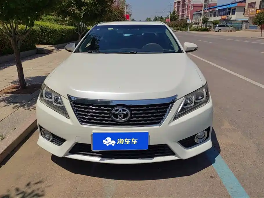 Toyota Camry 2013 2.0G Comfort фото 2