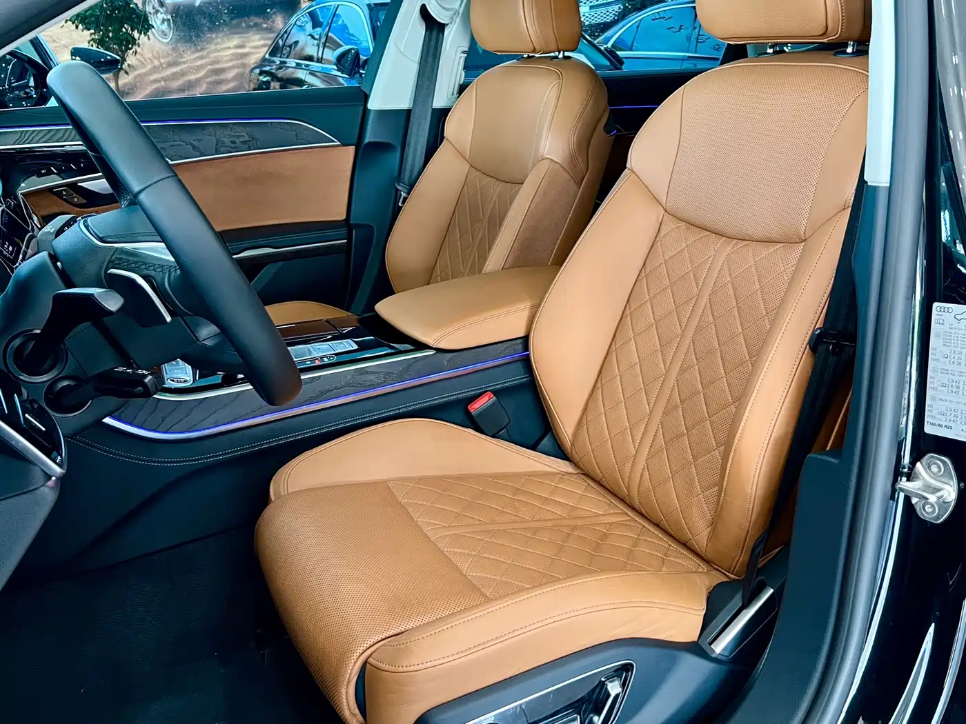AUDI A8