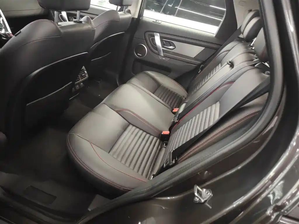 Land Rover Discovery Sport 2022 Model 249PS R-Dynamic S Performance Edition 5-Seater фото 17