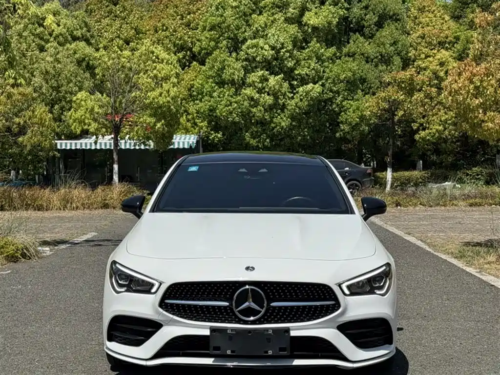 Mercedes-Benz CLA (Import) 2023 CLA 200 4MATIC фото 5