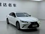 Фото 5 - Lexus ES