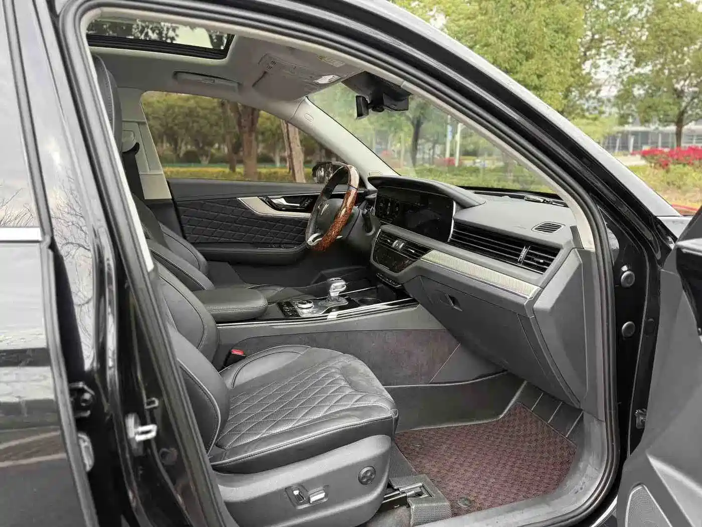 Hongqi HS5 2019 2.0T Smart Connect Enjoy Edition фото 7