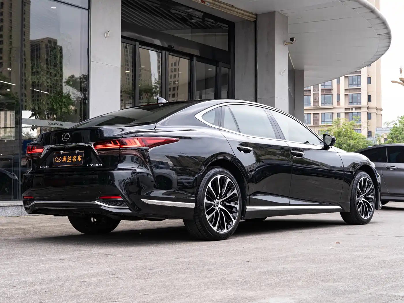 Lexus LS 2023 2023 500h Executive Edition