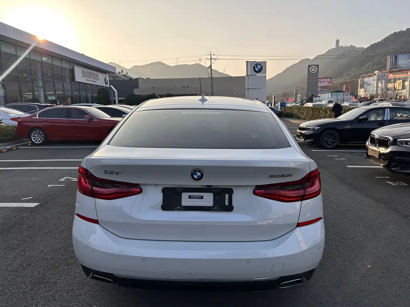 BMW 6 Series GT 2020 630i Luxury Design Package фото 13