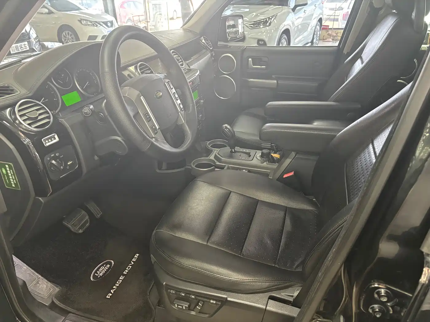 Land Rover Discovery 2005 Model 4.4 V8 HSE фото 2