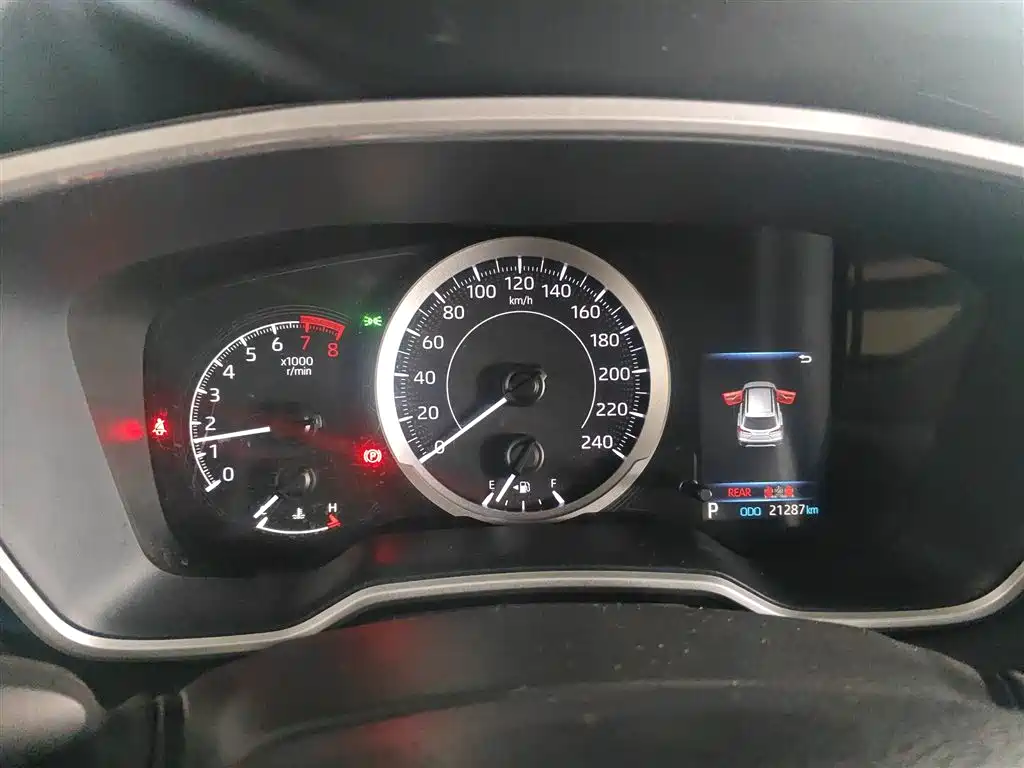 Toyota Frontlander 2022 2.0L CVT Luxury PLUS Edition фото 7