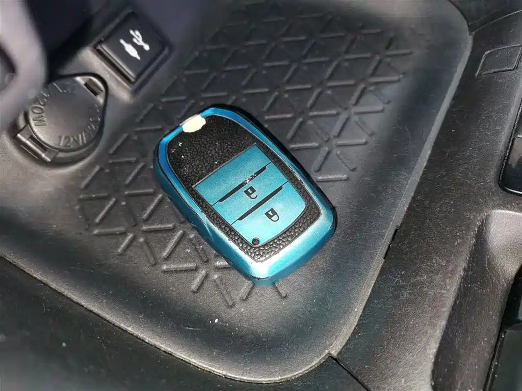 Toyota RAV4 Rongfang 2020 2.0L CVT 2WD Trend Edition фото 11