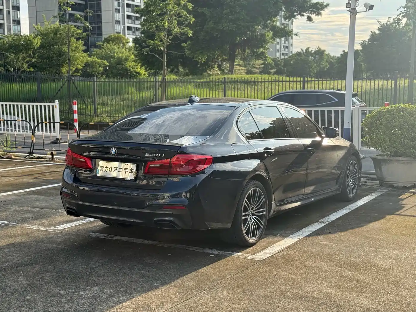 Фото 20 - BMW 5 Series