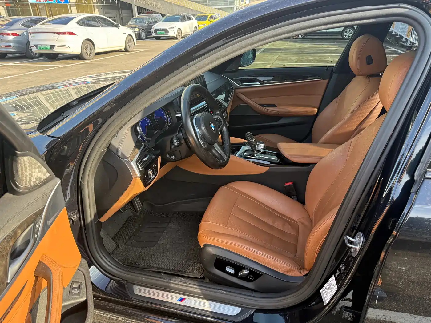 Фото 6 - BMW 5 Series