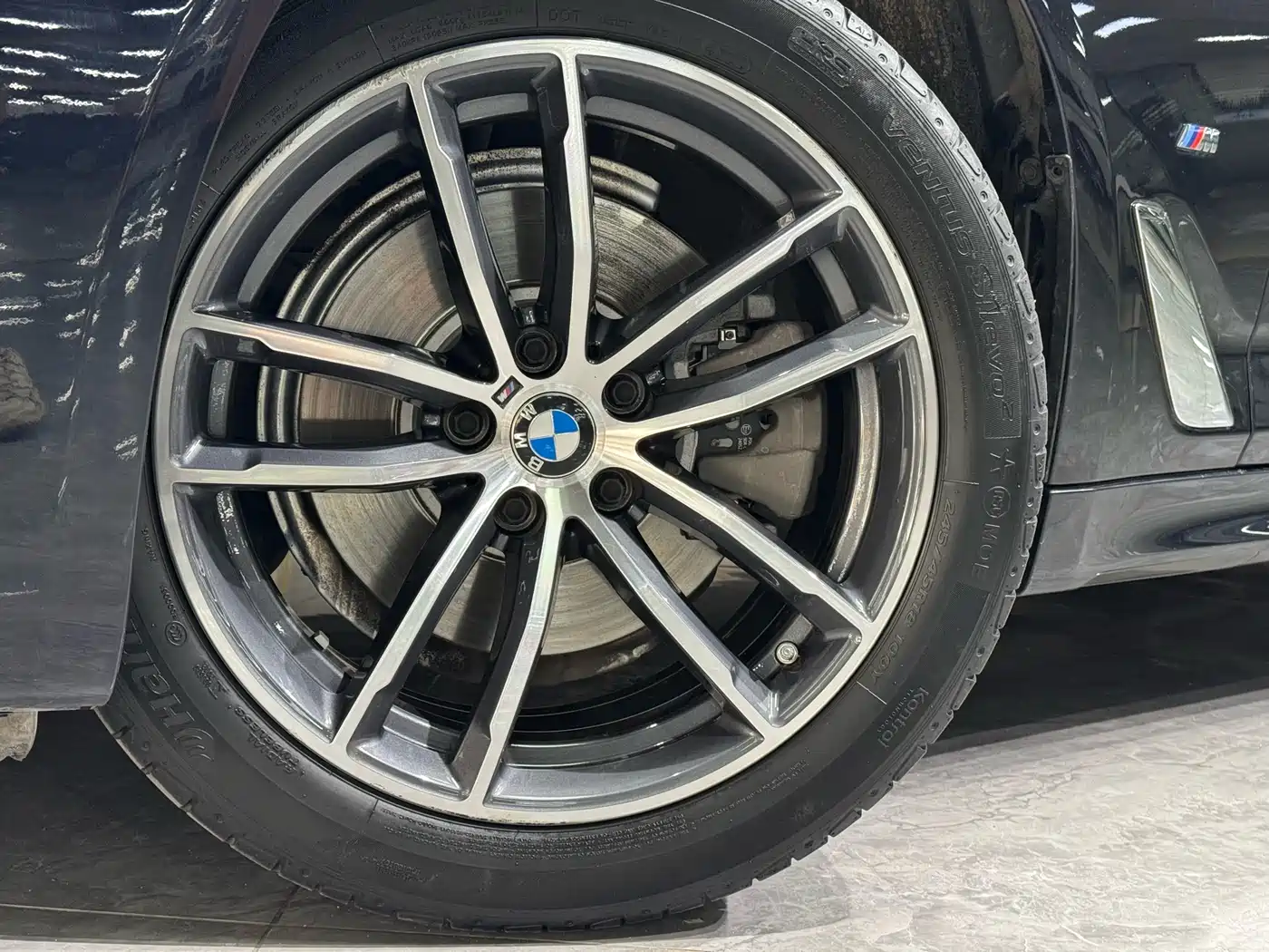 BMW 5 Series 2022 Model Second Facelift 525Li M Sport Package фото 15