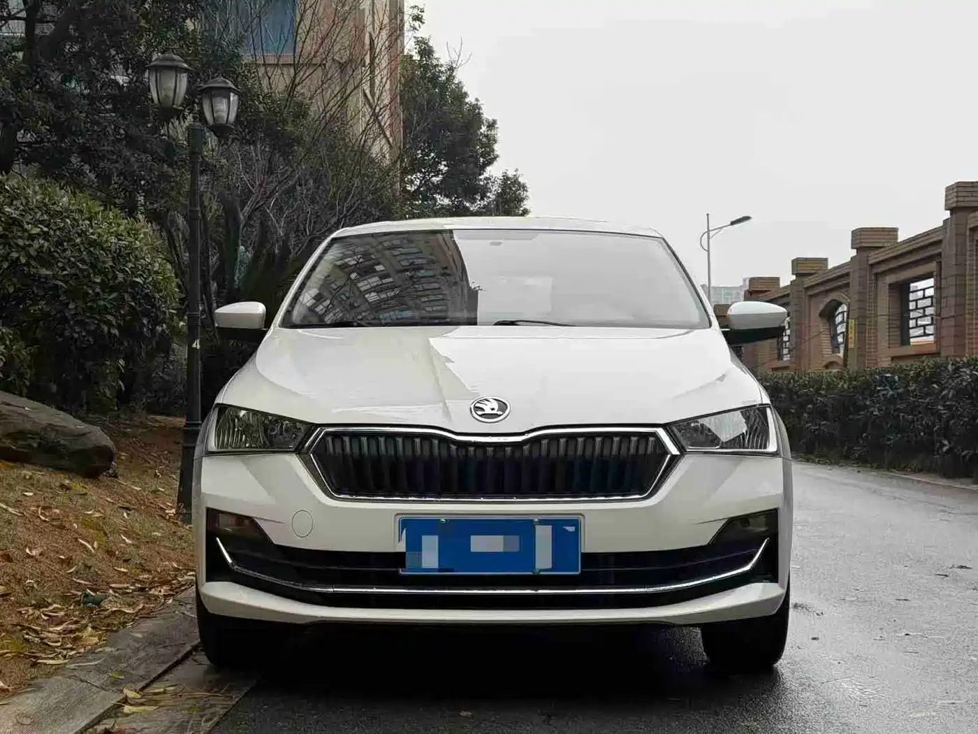 Škoda Skoda Rapid Spaceback 2020 1.5L Auto Comfort фото 2