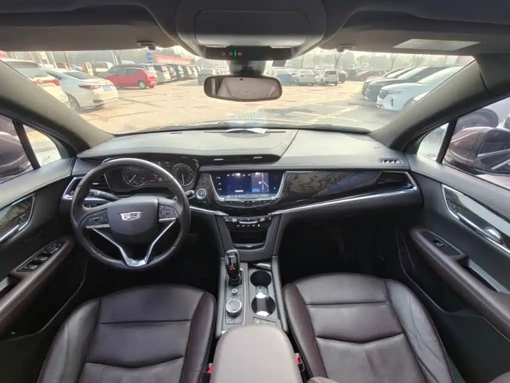 Cadillac XT6 2019 2020 28T 7-Seater Luxury Model