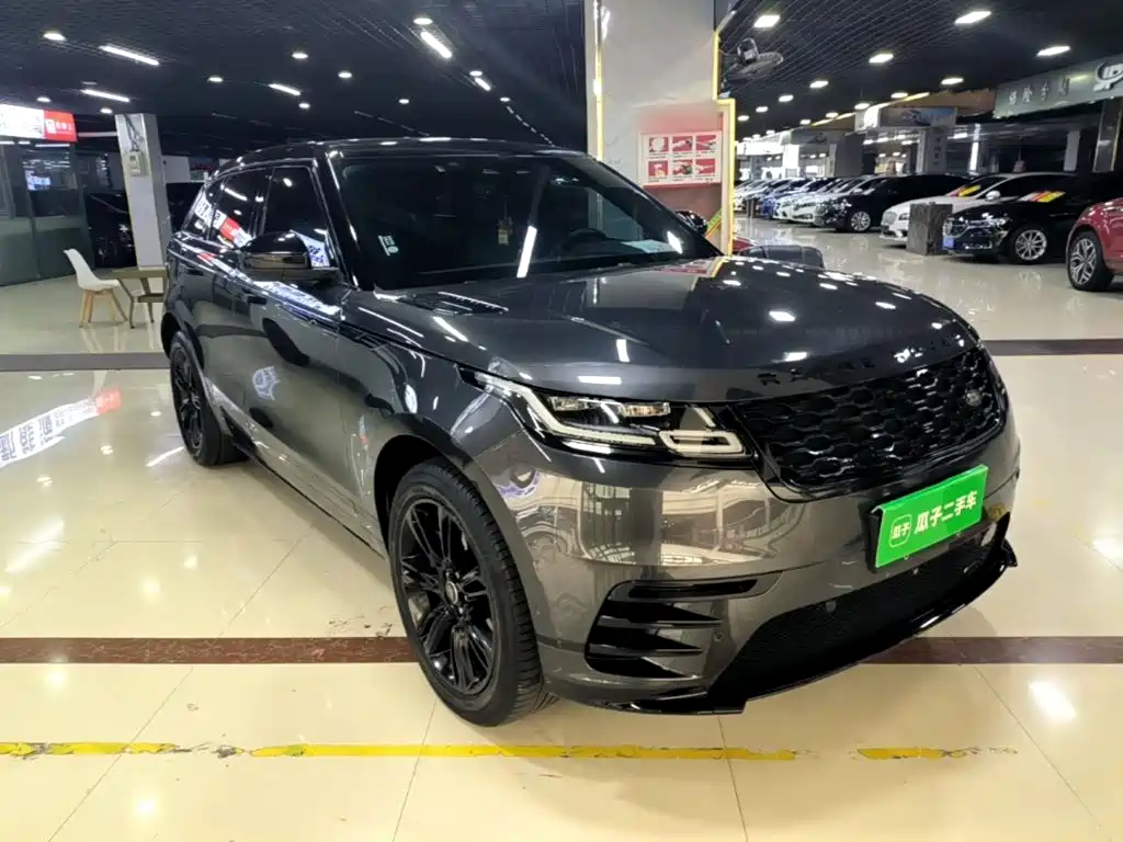 Land Rover Range Rover Velar 2023 2023 250PS Gloss Black Collector's Edition