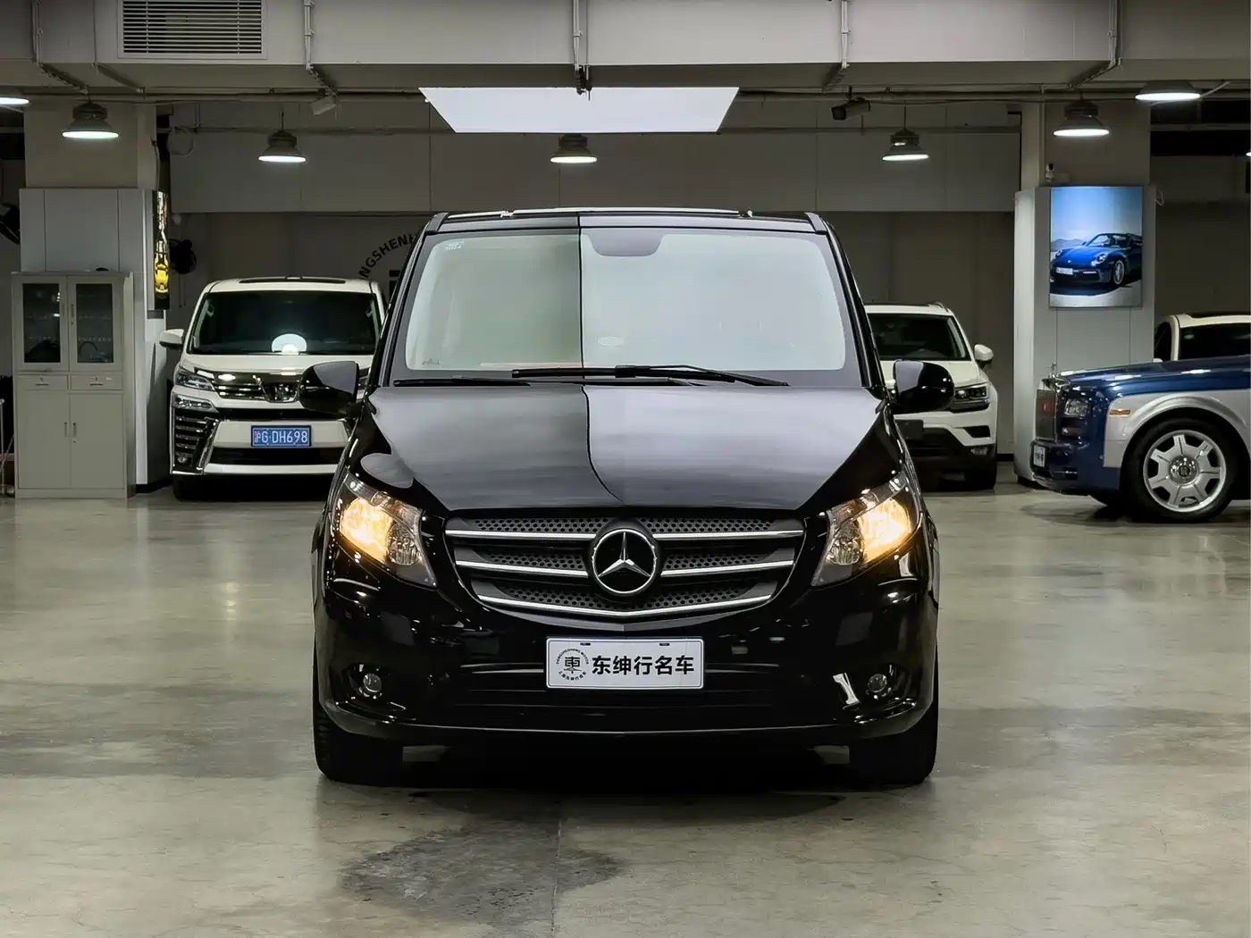 Mercedes-Benz Vito 2020 2.0T Business Edition (7-seater) фото 2