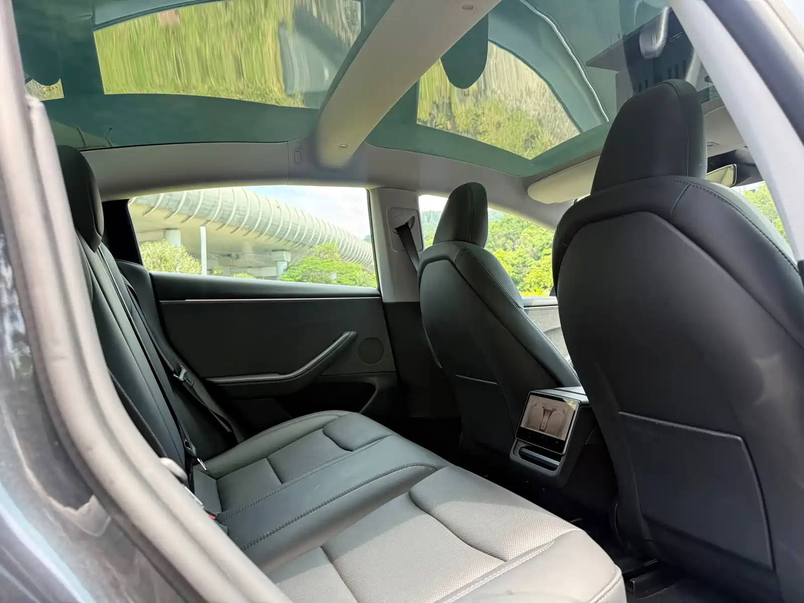 Photo 16 - Tesla Model 3