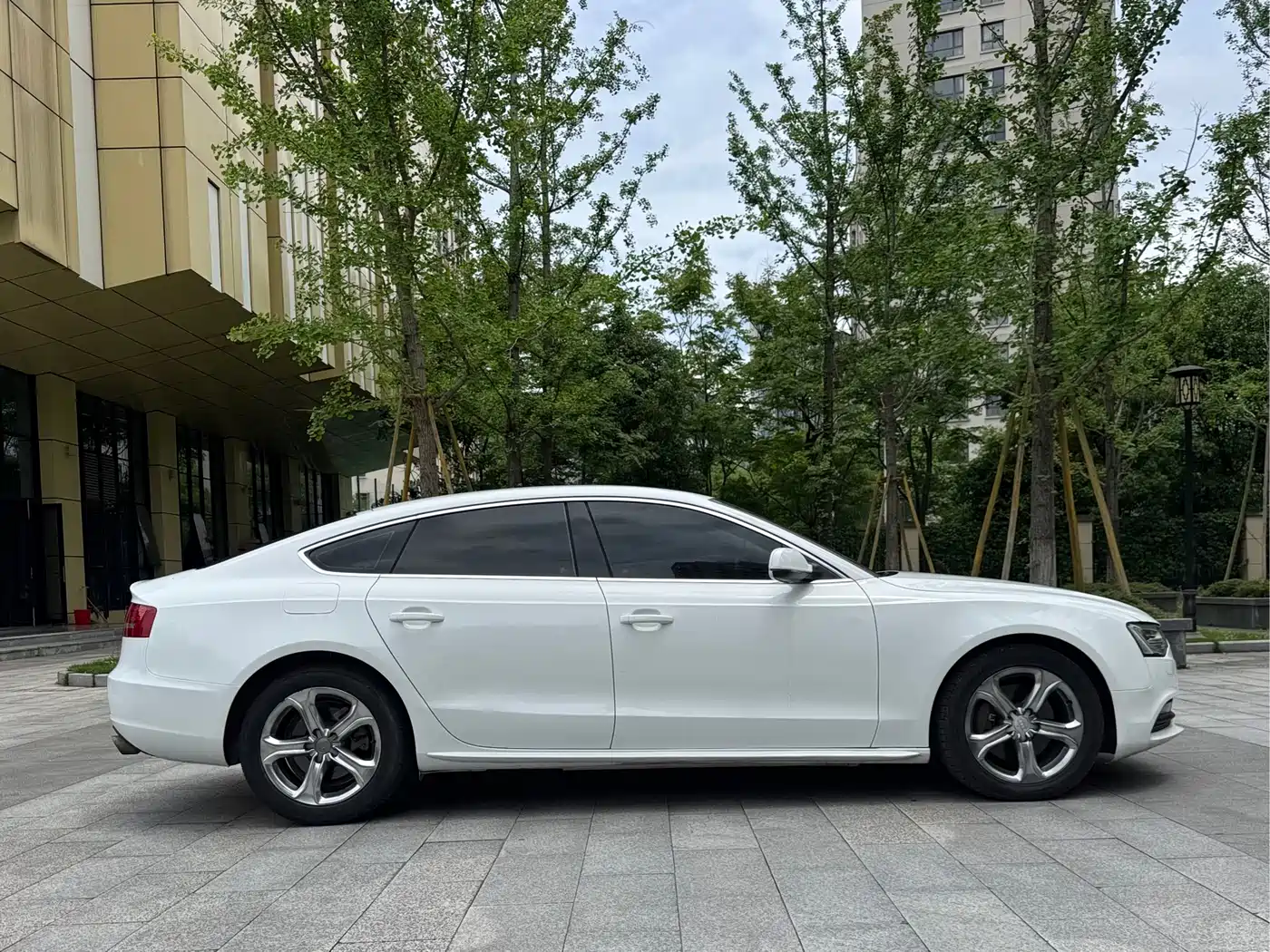 Audi A5 (Import) 2010 2.0TFSI Sportback Comfort фото 7