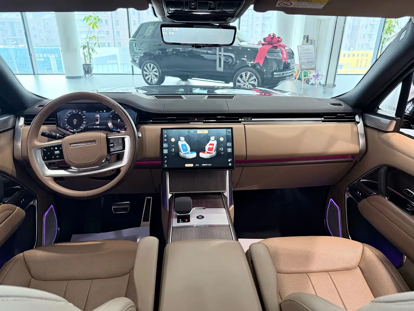 Land Rover Range Rover 2024 3.0 L6 400PS Genesis Extended фото 16