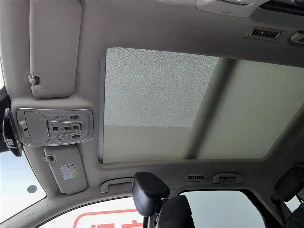 BYD Tang New Energy 2018 DM 2.0T AWD Smart Connection Enjoy Edition 7-Seater China V фото 14