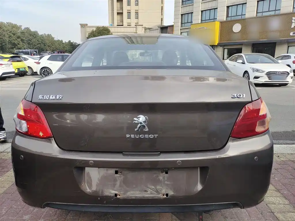 Peugeot 301 2016 1.6L Auto Comfort Edition фото 22