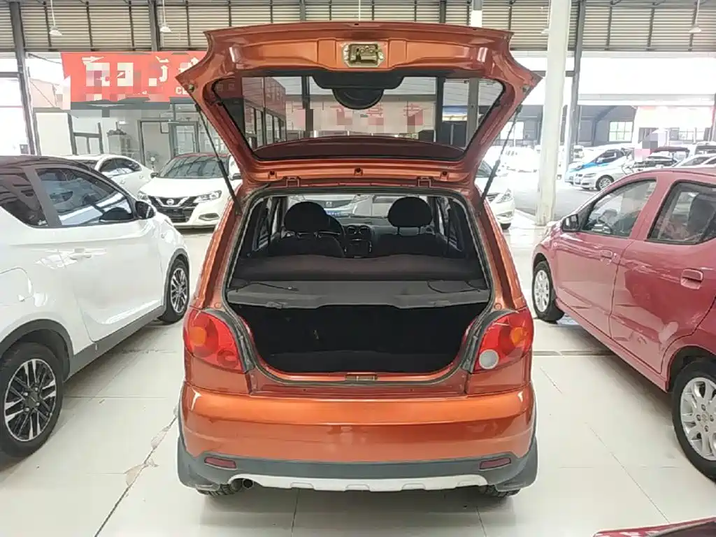 Baojun Lechi 2016 2012 Facelift 1.2L Manual Sport Premium