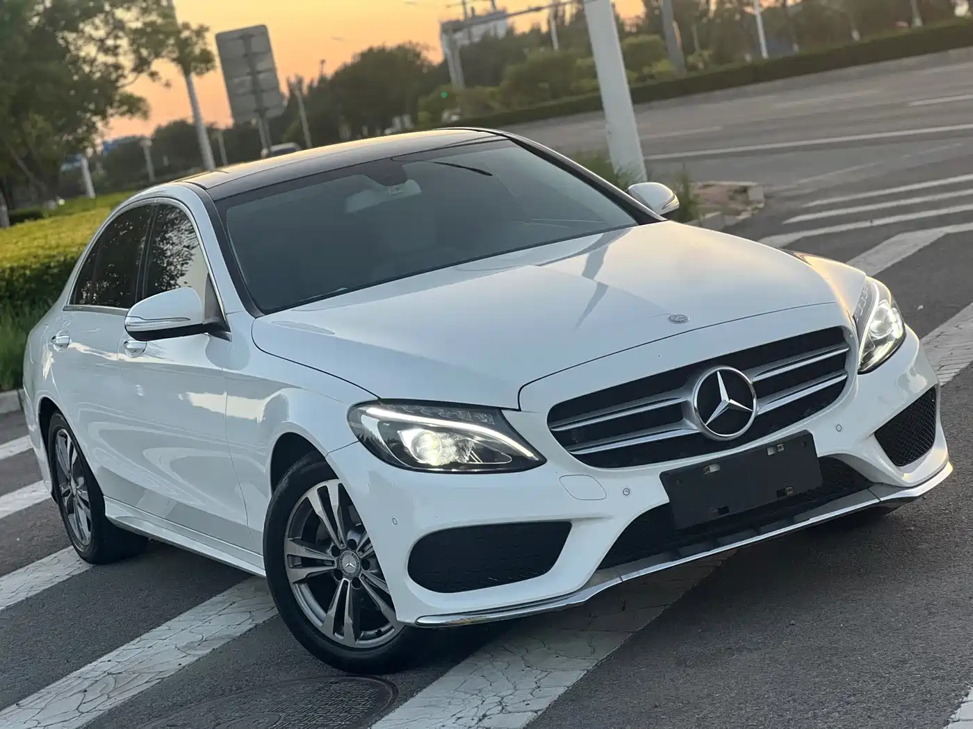 Mercedes-Benz C-Class 2016 C 200 L Sport фото 14
