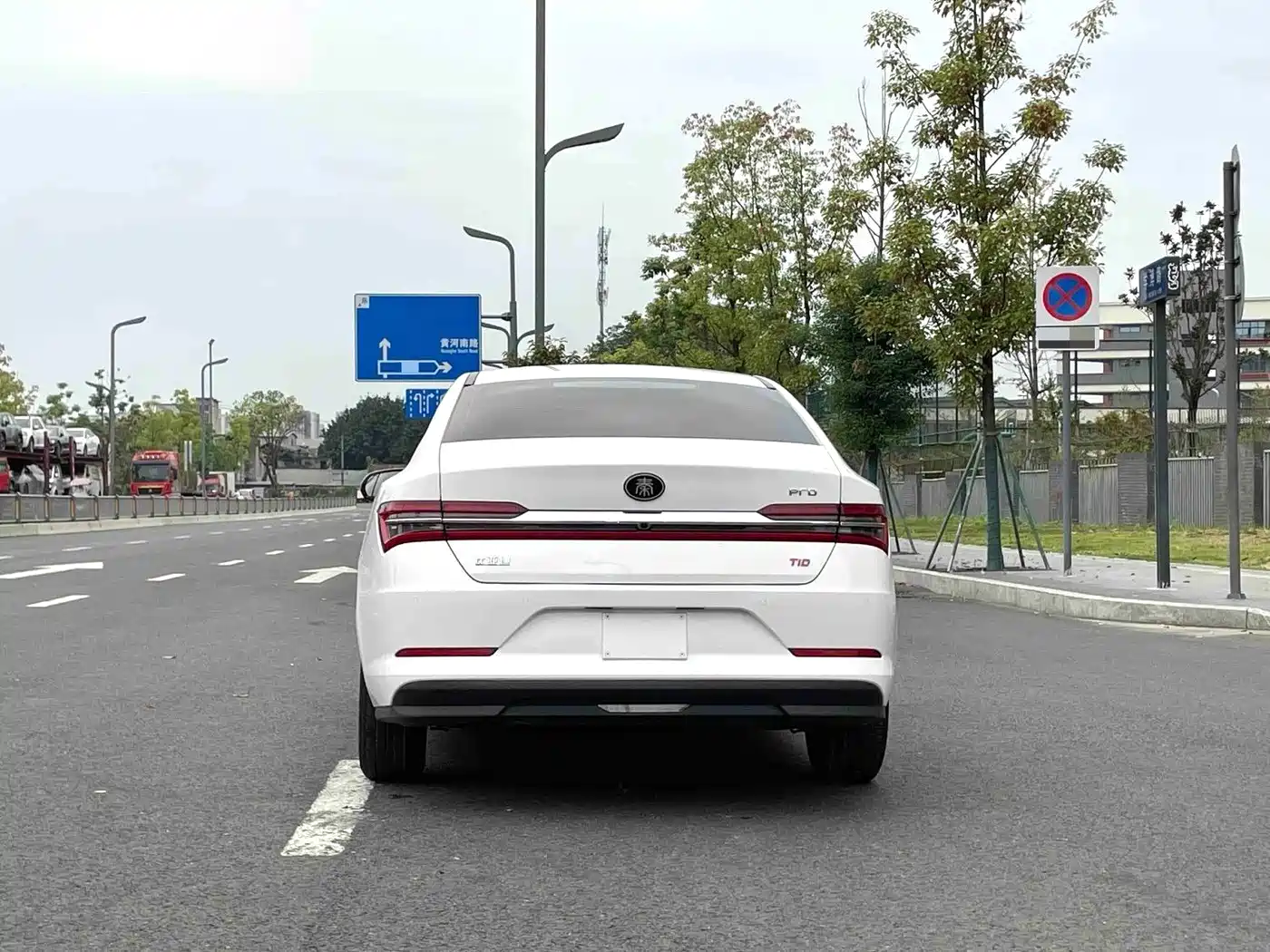 BYD Qin Pro 2019 2018 1.5TI Automatic Smart Connected Dynamic Edition