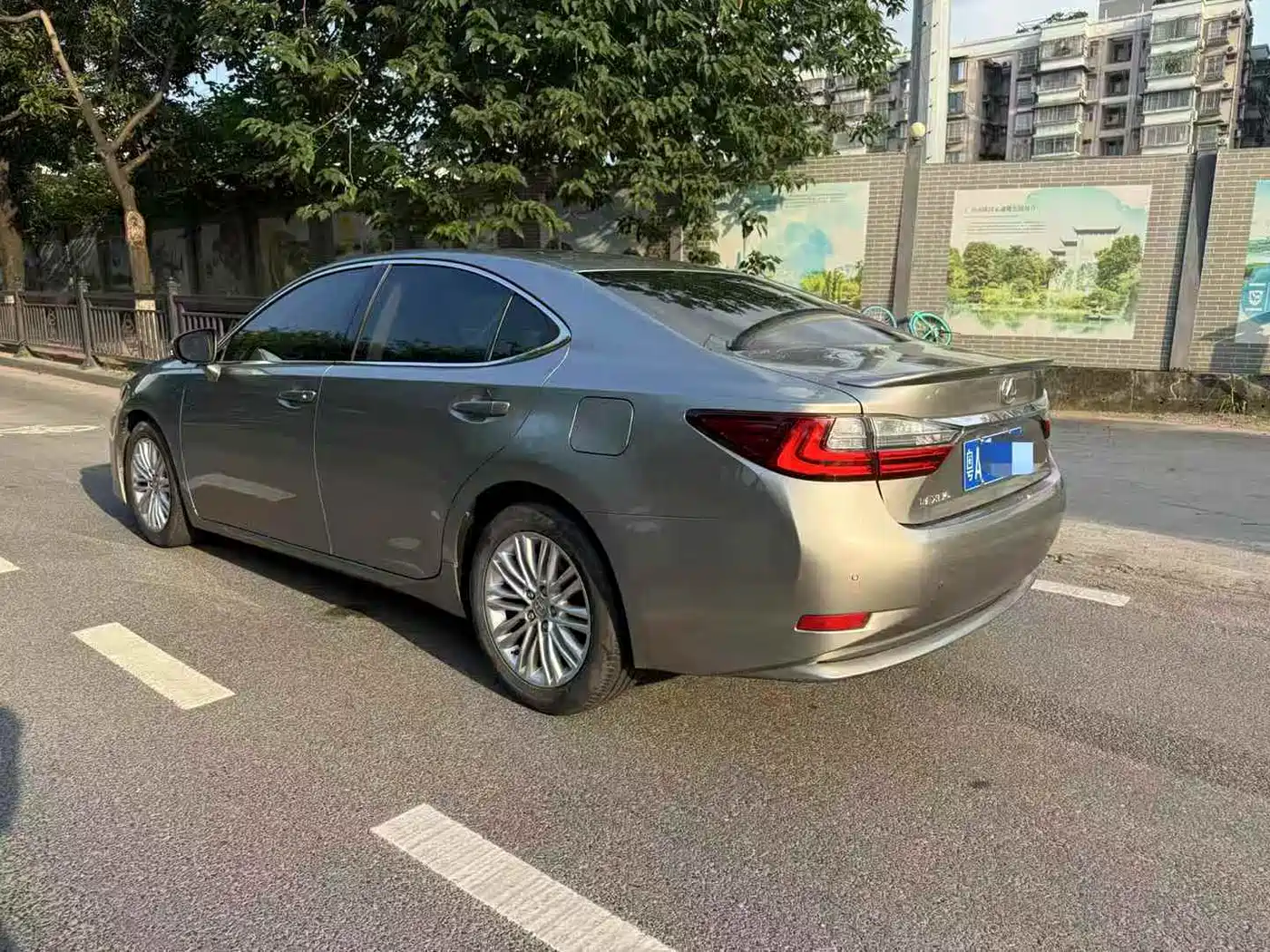 Lexus ES 2015 200 Elite Edition фото 4