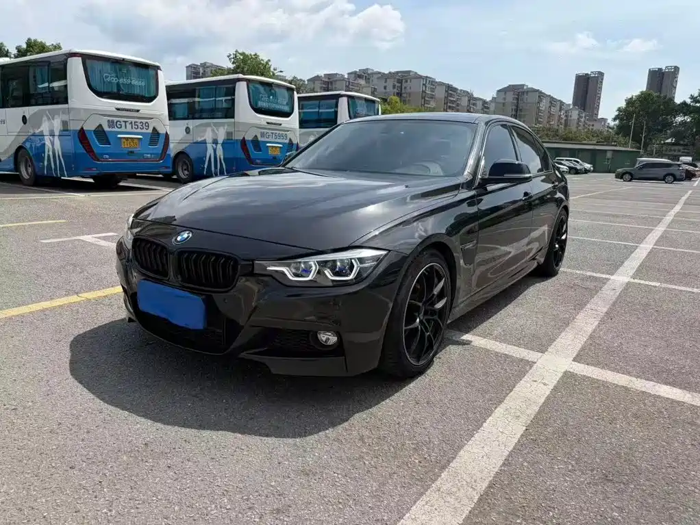 Фото 1 - BMW 3 Series
