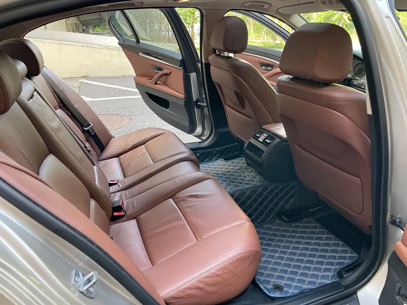 BMW 5 Series 2014 520Li Elegance фото 14