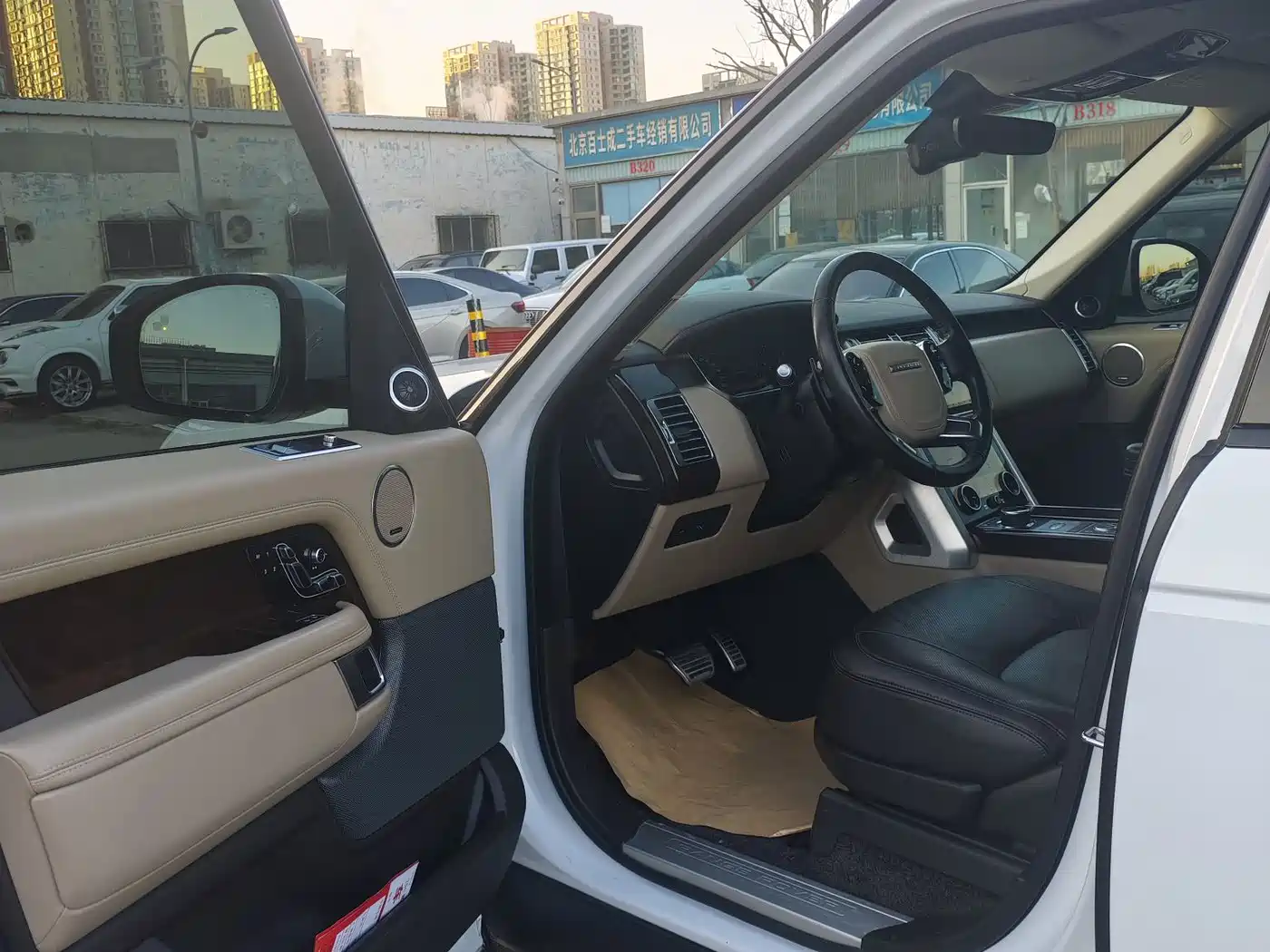 LAND ROVER RANGE ROVER