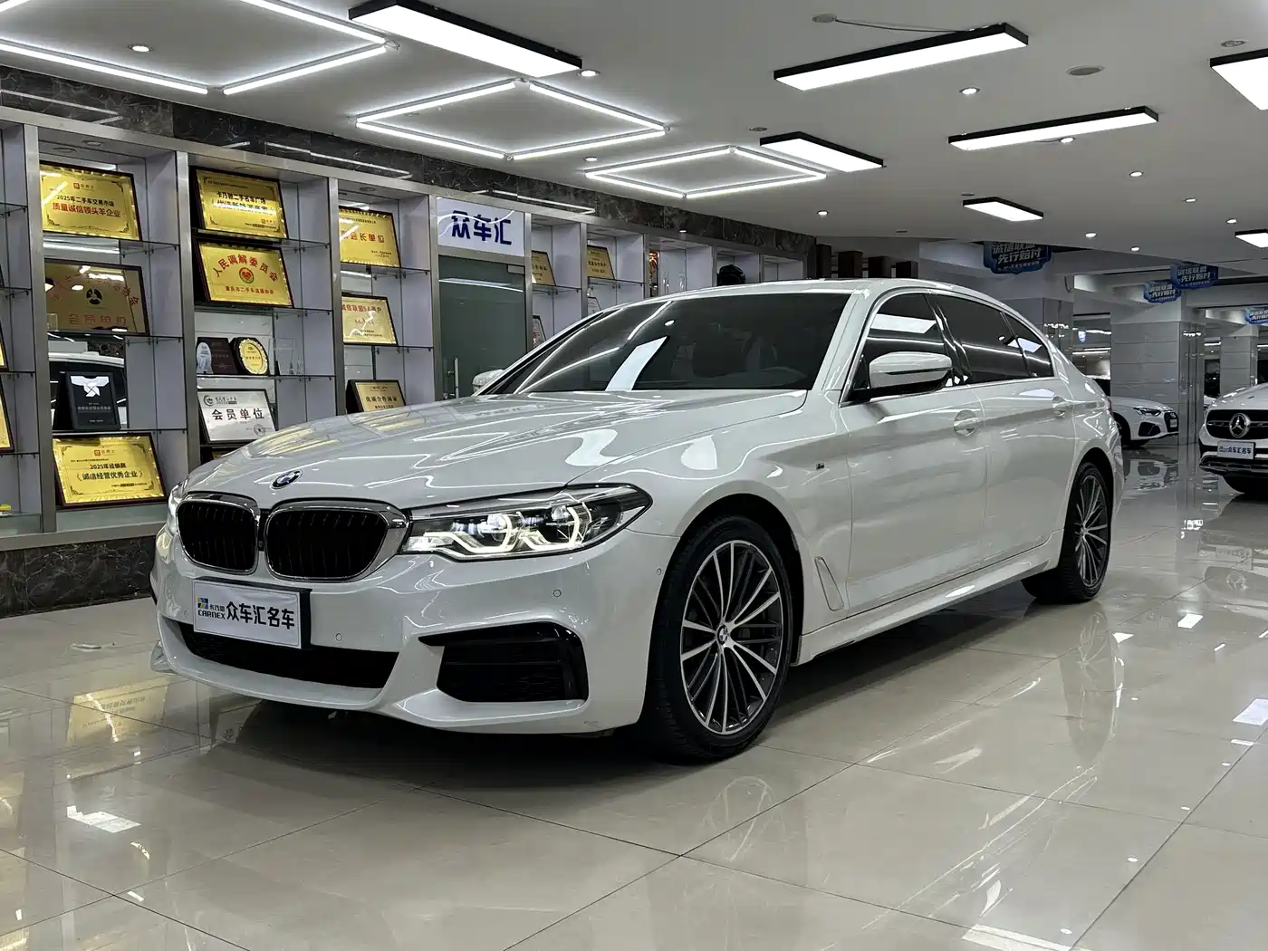 BMW 5 Series 2020 530Li Leading M Sport Package