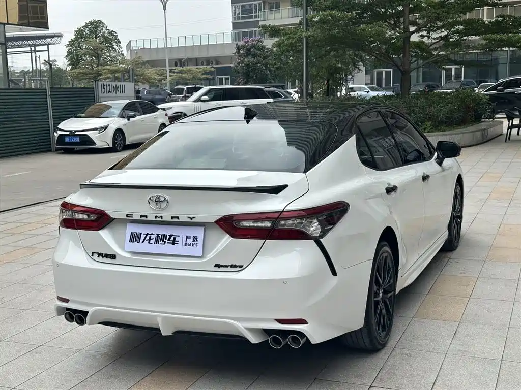 Toyota Camry 2022 2.0S Knight Edition фото 19