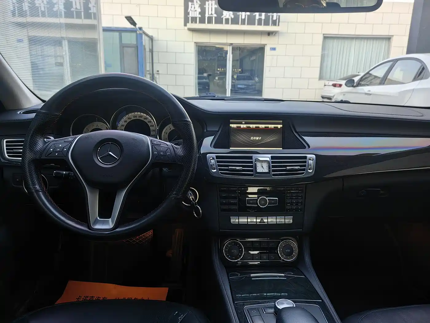 Mercedes-Benz CLS 2012 CLS 300 CGI фото 8