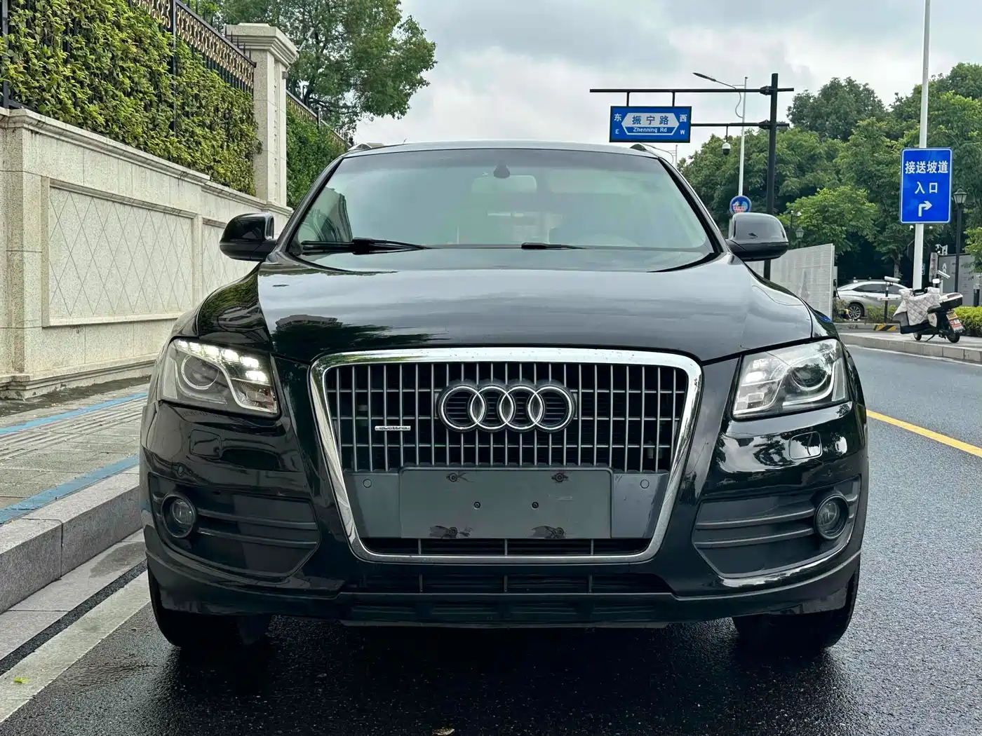 Audi Q5 2012 2.0TFSI Comfort фото 2