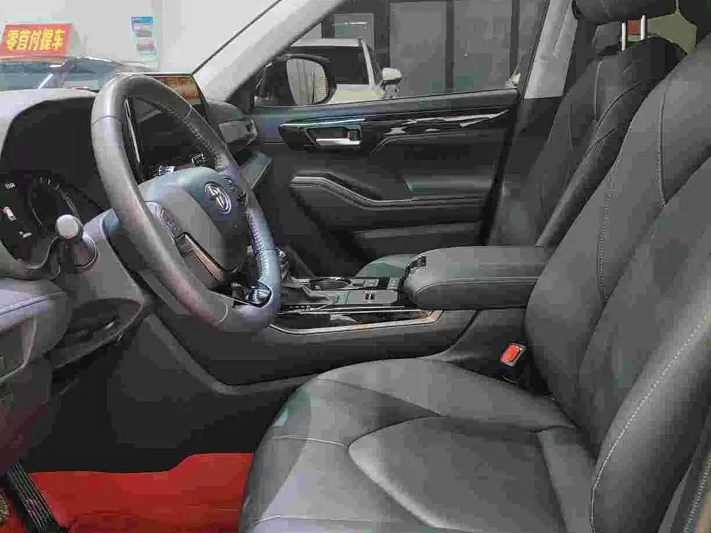 Photo 7 - Toyota Highlander