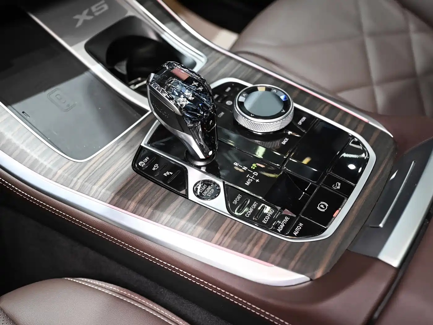 BMW X5 2022 Model xDrive 40Li M Sport Package фото 15