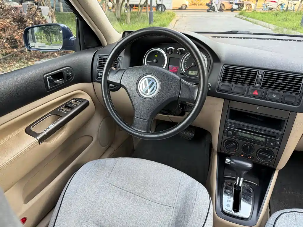 Volkswagen Golf 2006
