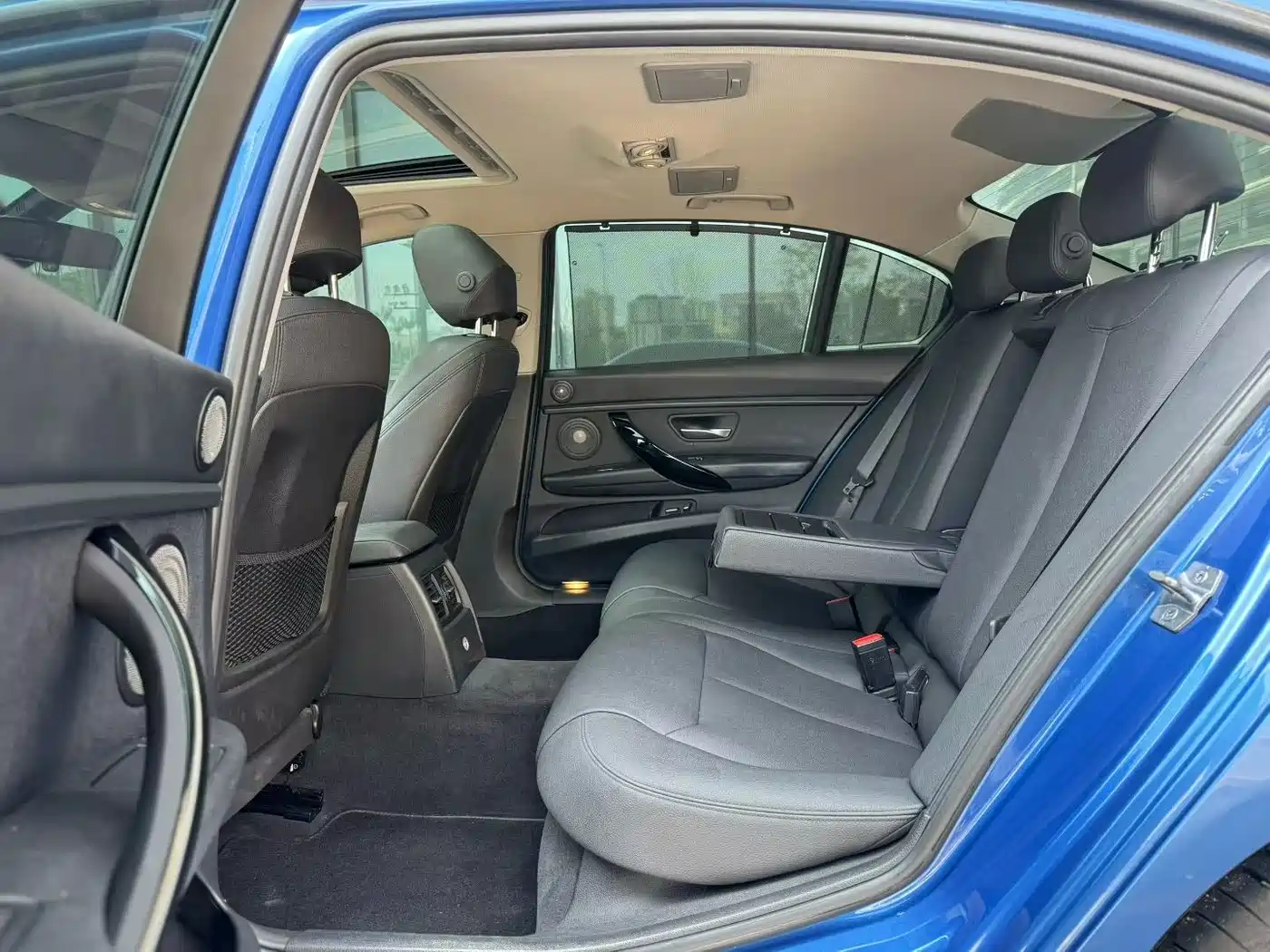 BMW 3 Series 2018 320Li Leading M Sport Package фото 6