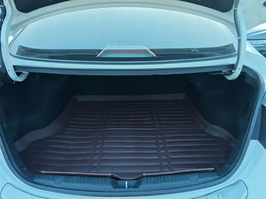 Hyundai Langdong 2016 1.6L Automatic Smart Edition фото 19