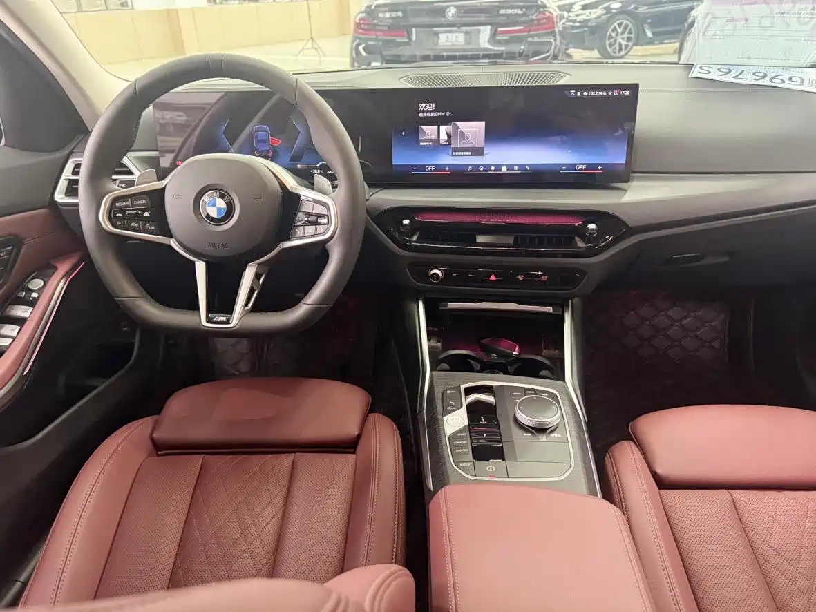 BMW 3 Series 2025 325Li M Sport Package фото 8