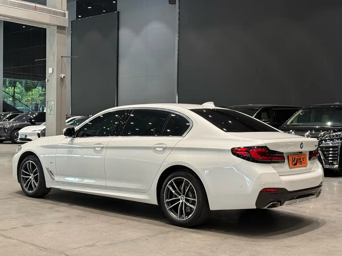 BMW 5 Series 2022 Model Second Facelift 525Li M Sport Package фото 14